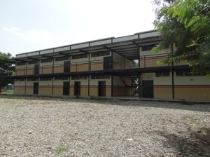 Edificio compacto en la Escuela Básica Ciudad de Mérida, obra que cuanta con un 80% de ejecución